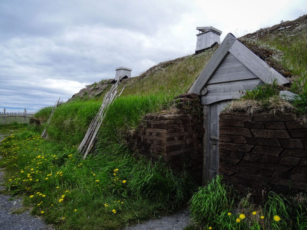 L'Ans Aux Meadows sod hut