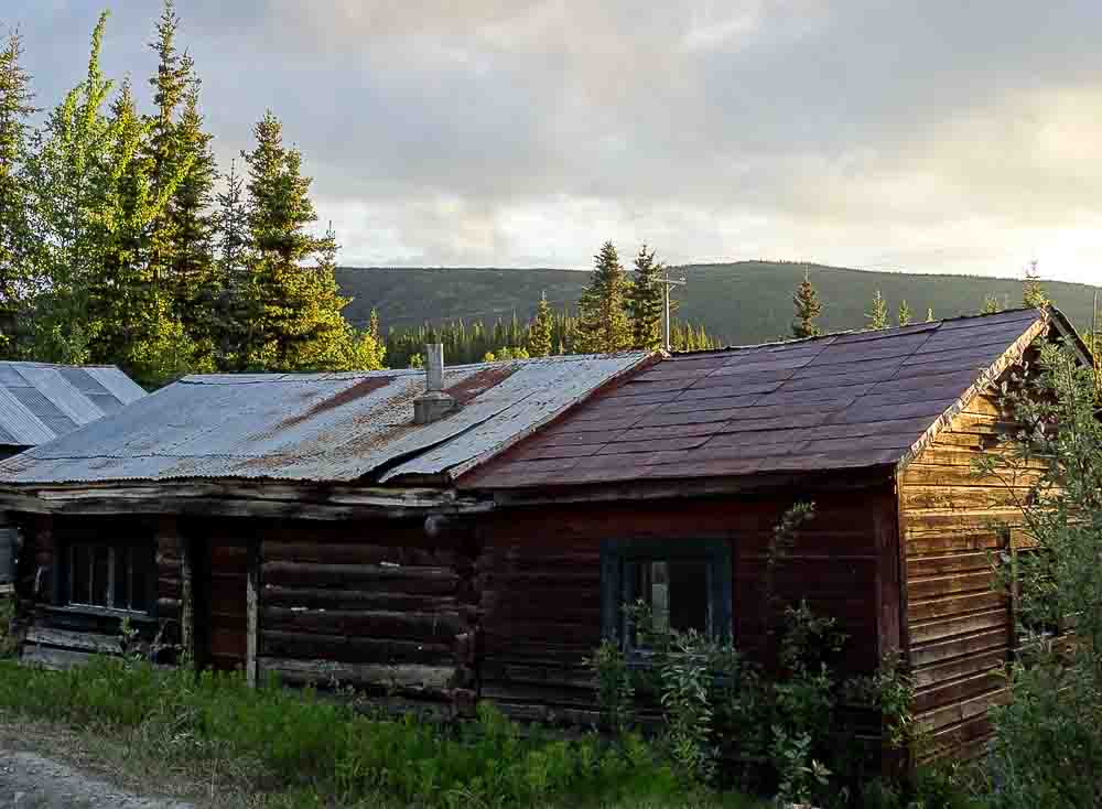 Tin Roof Abandoned building