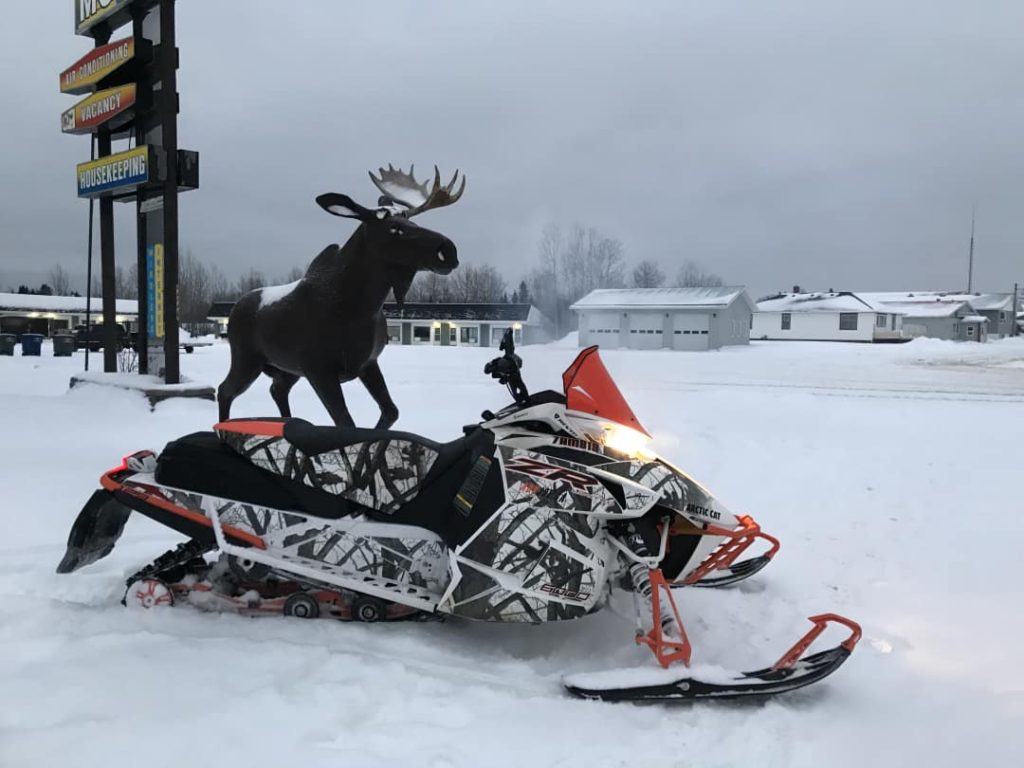 A winter scene of the Moose Motel in Smooth Rock Falls